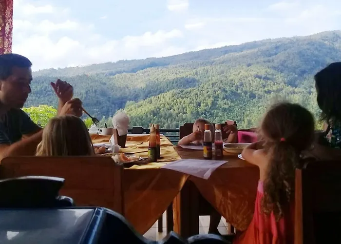 Séjour chez l'habitant Aris And Warung Made *